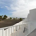 Homeforguest Sunset Senator With Pool And Terrace In Daire
